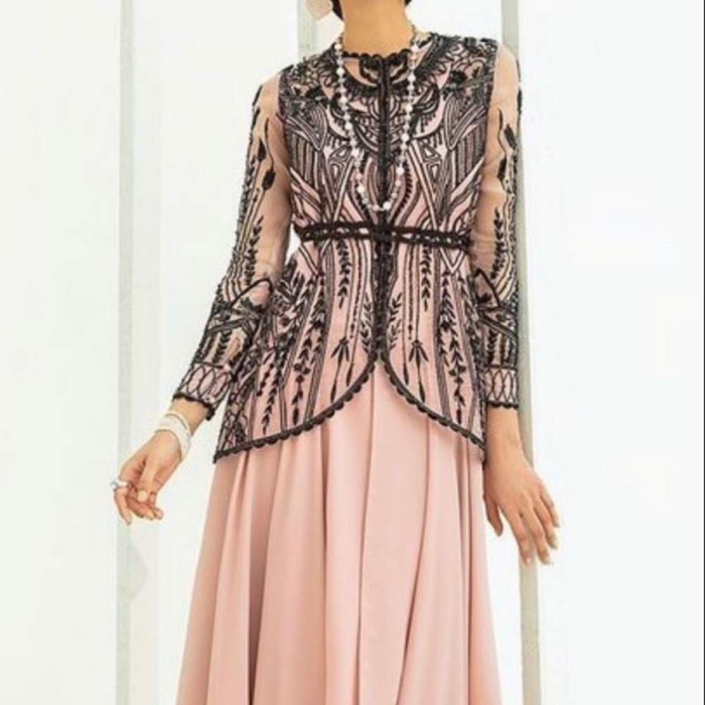 Suffuse outfit